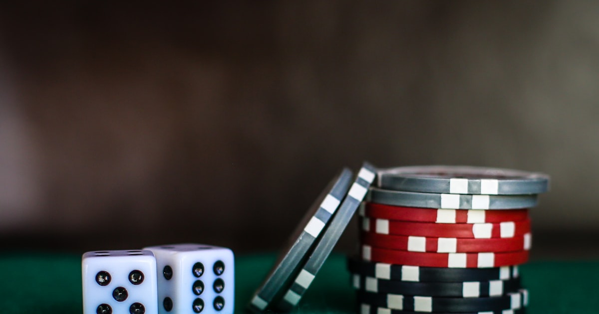 Bunco Money & Prize Splits: How Much to Collect and How to Pay It Out